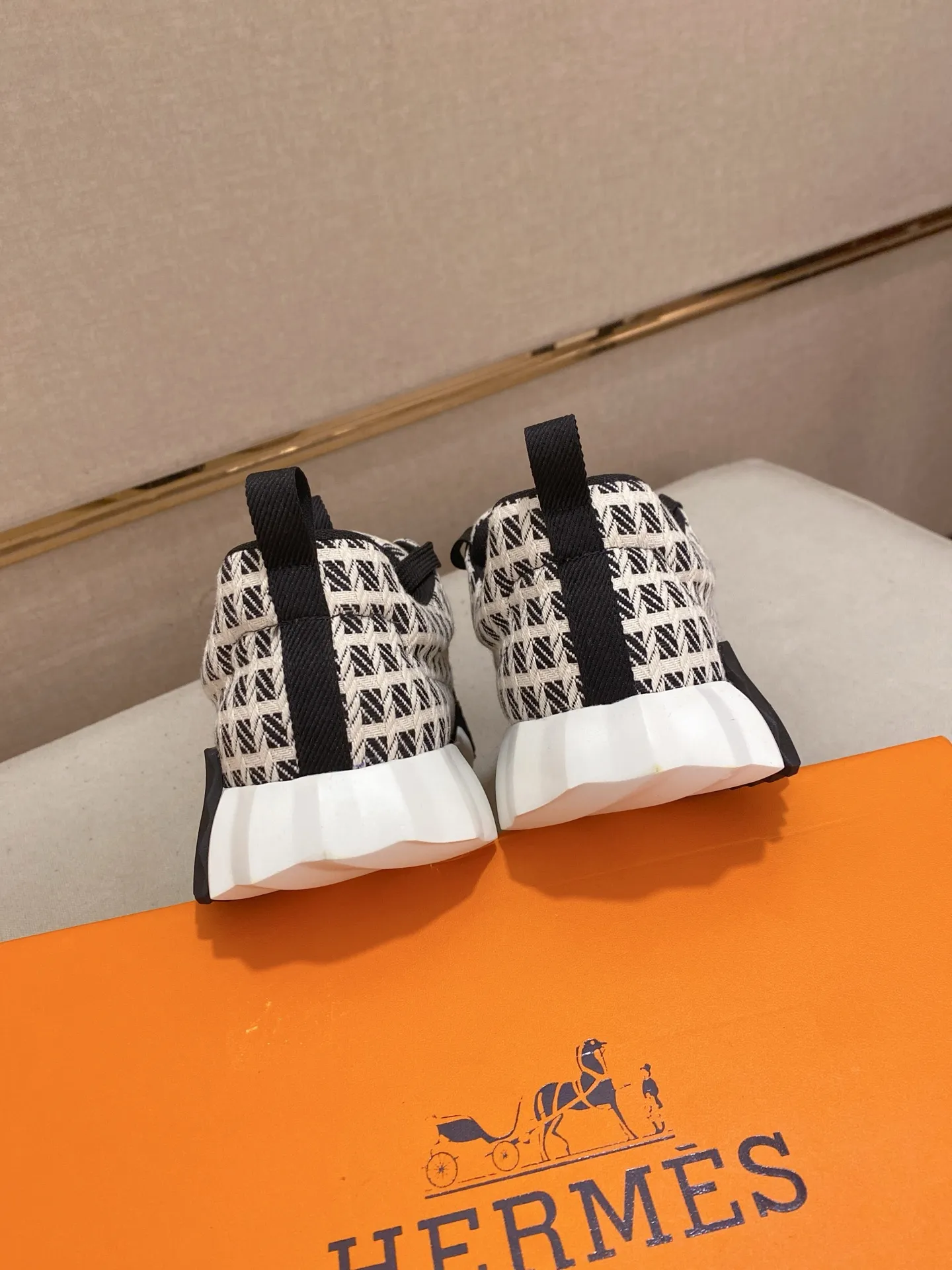 Men's clothing and shoes💰: 420💰《HERMES》【Classic Original Version】Hermès; Top 🔝 Purchasing Agency 🔍🔍Latest 🇺🇸Sold simultaneously at counters, original imported from Italy ▲▲Cow leather▲ ▲Exquisite workmanship (Italian 🇮🇹imported water-dyed 🐂cowhide lining) sole: original sole provided by the original factory, ⚠️exclusive double-layer activity·TPR·rubber·combined molded outsole; Code number: 38-44